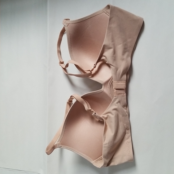 Victoria's Secret Incredible Padded Wire Free Bra 36B - Picture 2 of 7